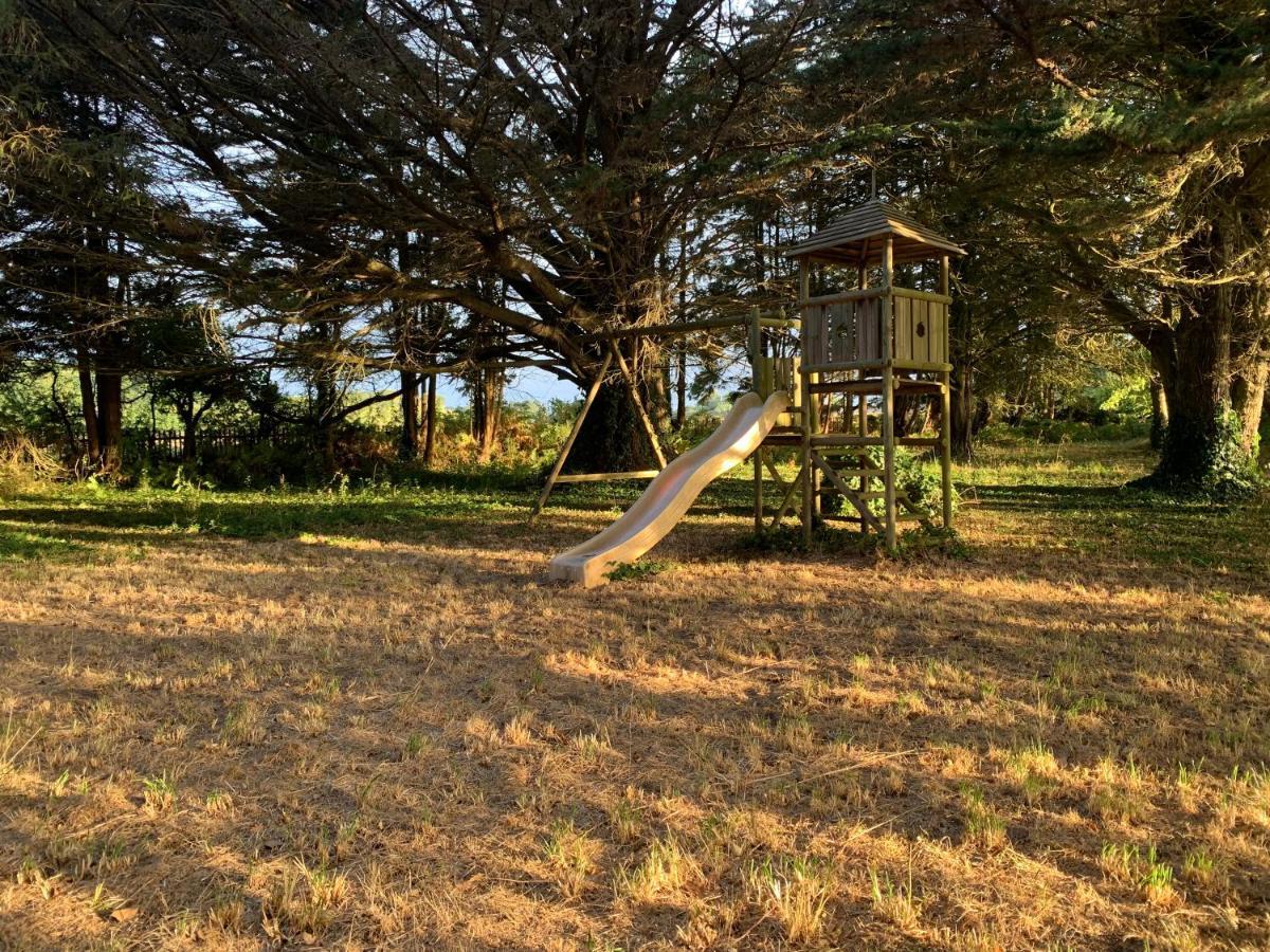 La Gentilhommiere Bed & Breakfast Treffiagat Luaran gambar